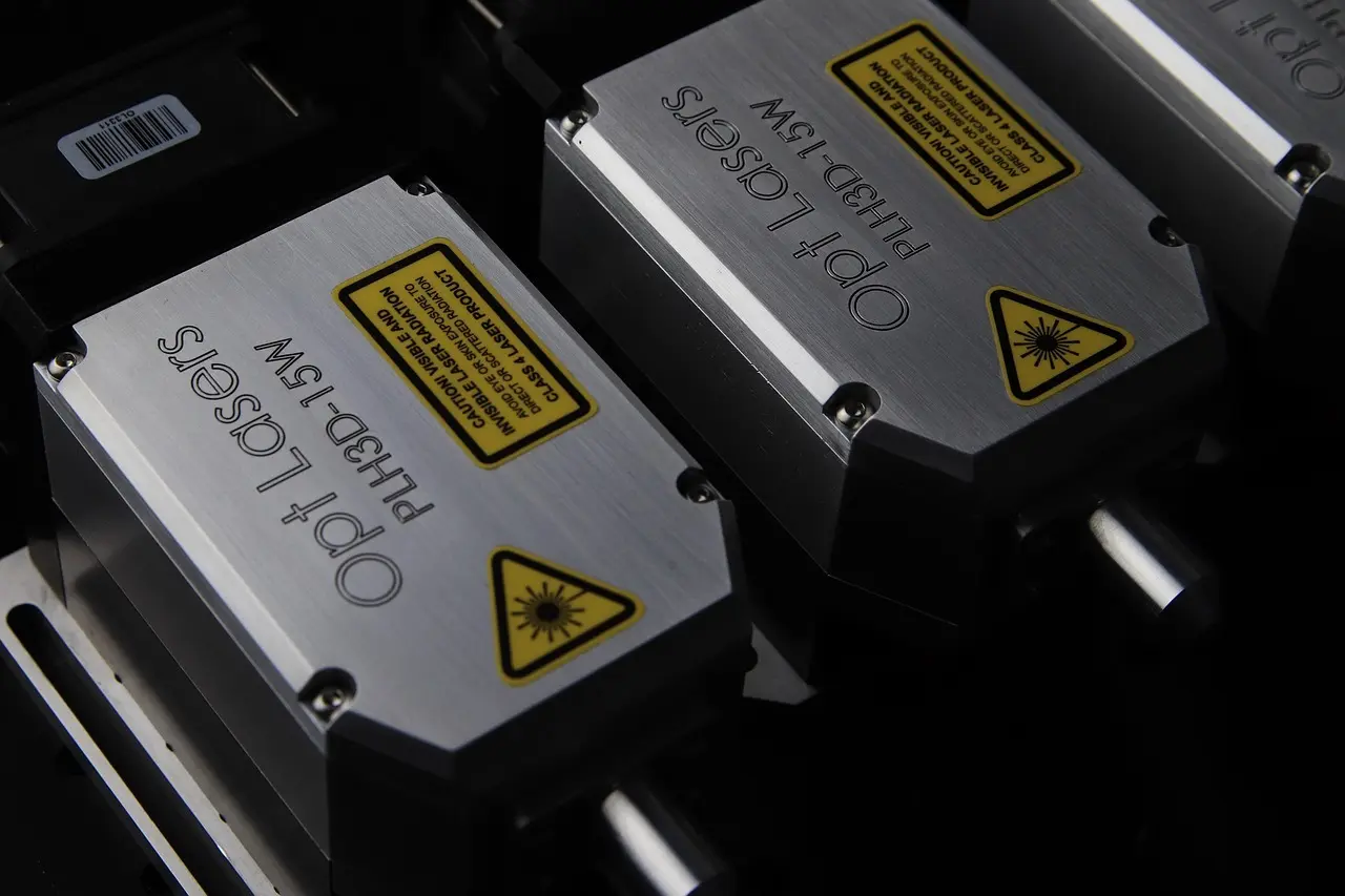 Hvad er batteritiden på en krydslinjelaser?